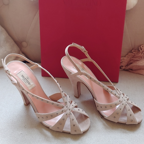 💎Valentino💎 Crystal Embellished Suede Sandals - Picture 3 of 11
